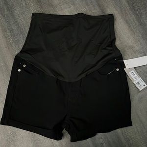 NWT Black Maternity Jean shorts